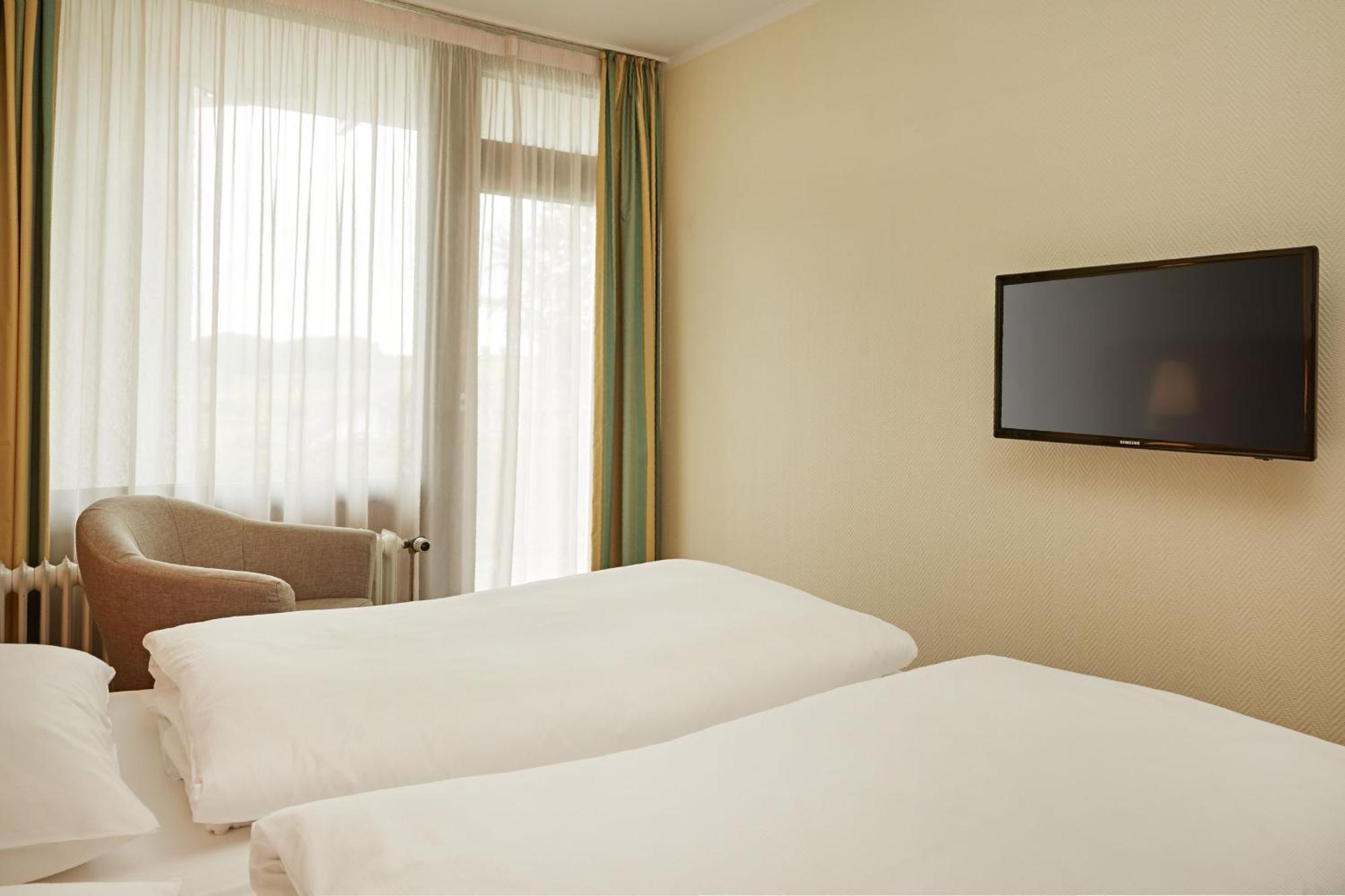 H+ Hotel Willingen Виллинген Экстерьер фото